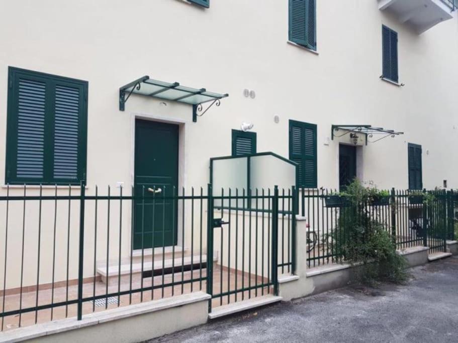 Appartamento Moderno A 15 Minuti Dal Centro Di Roma מראה חיצוני תמונה